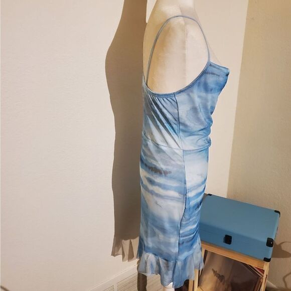 NWT Boohoo light blue Cowl Neck mini dress Large - Picture 3 of 10